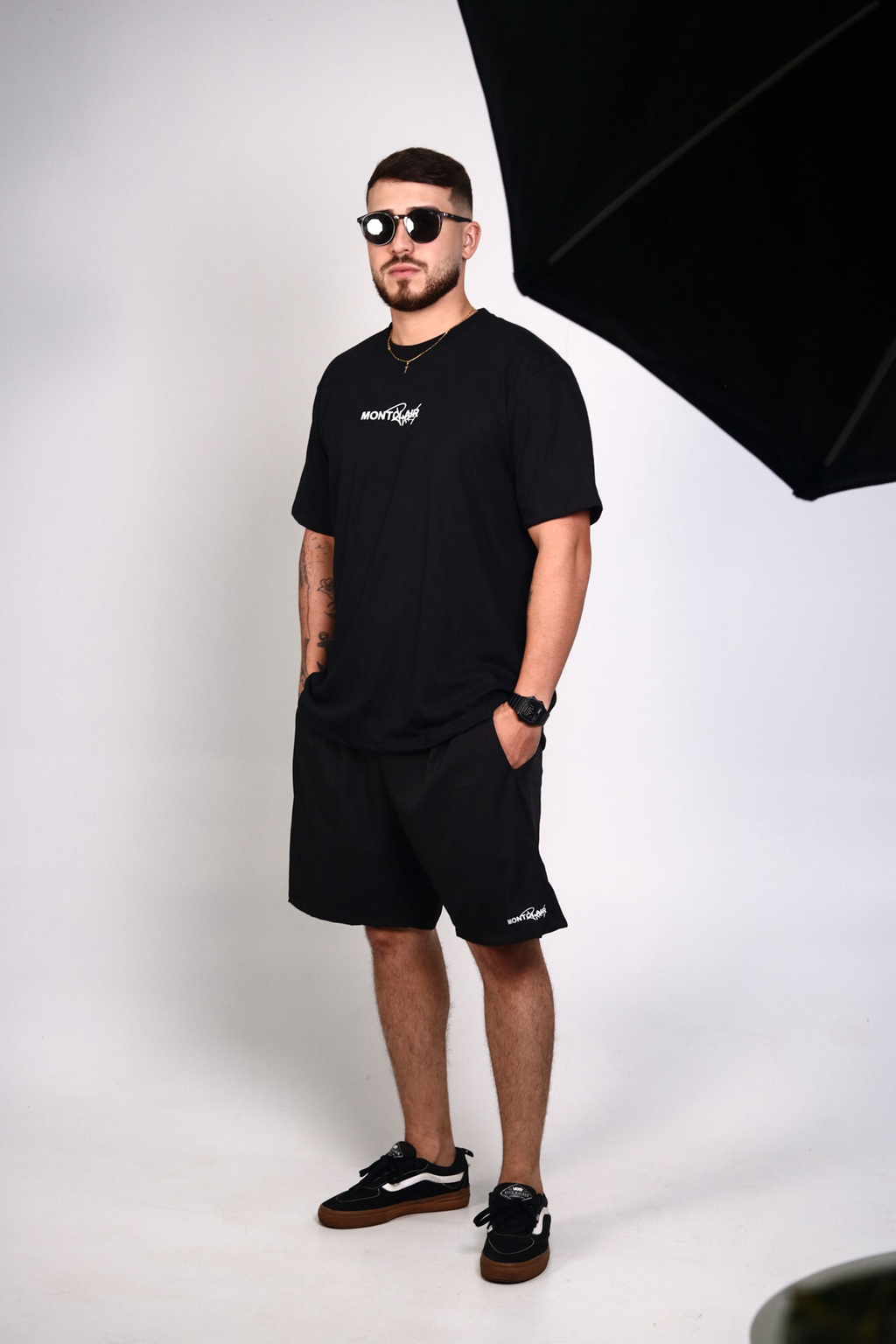 CAMISETA "PARIS" PRETO BRANCO — foto 4