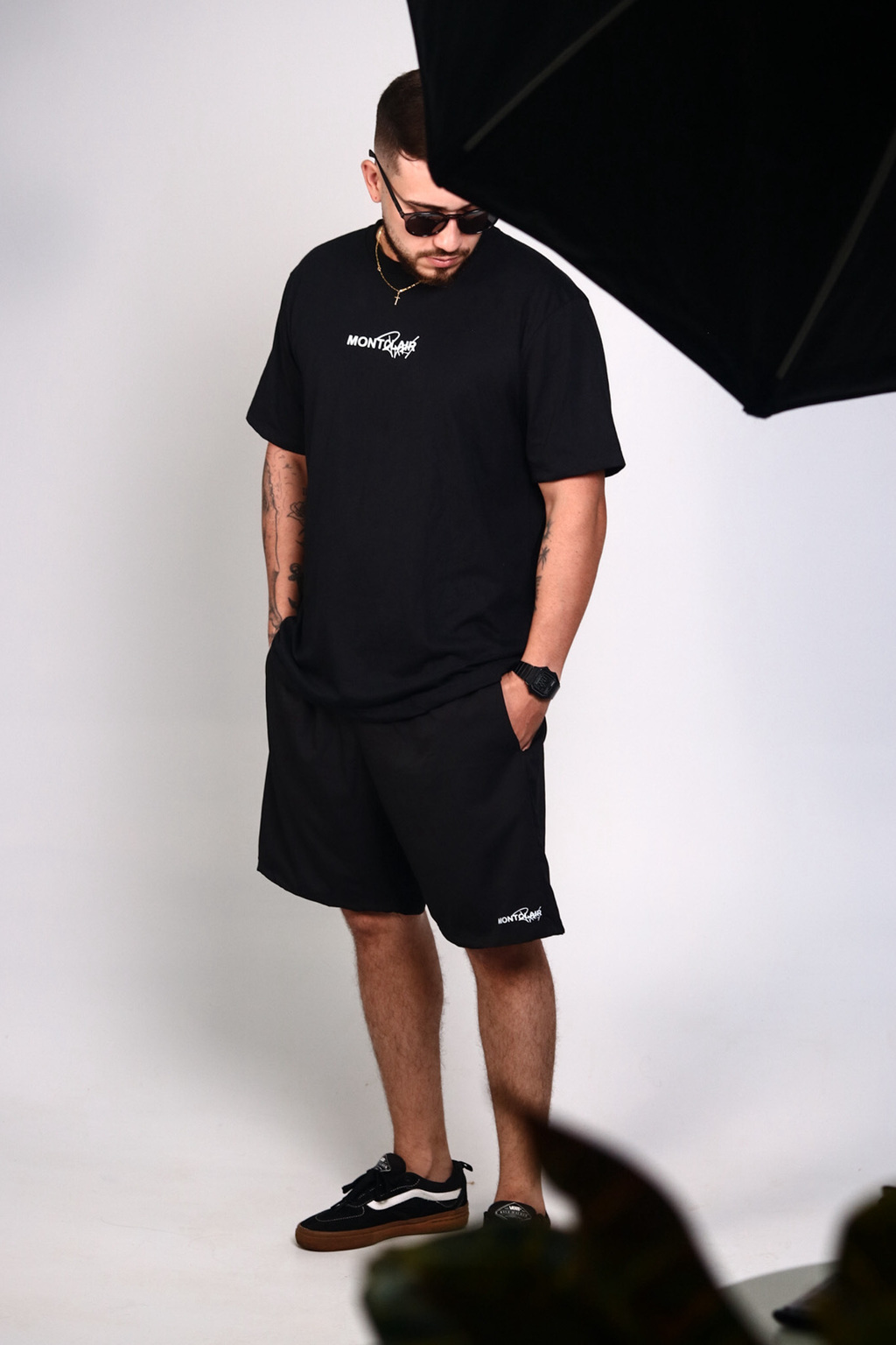 CAMISETA "PARIS" PRETO BRANCO — foto 5