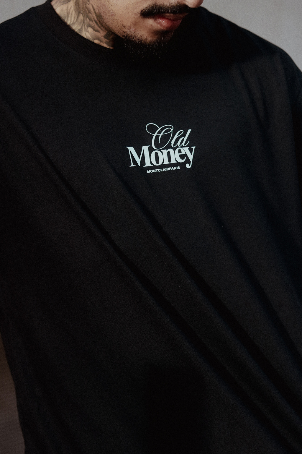 CAMISETA "OLD MONEY" PRETA — foto 6