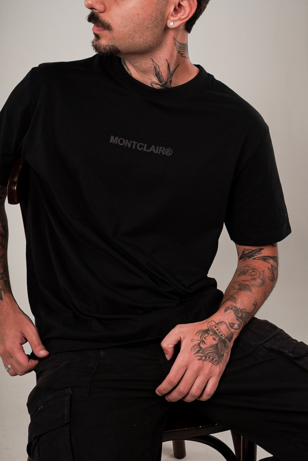 CAMISETA ''BASIC'' ALL BLACK — foto 3