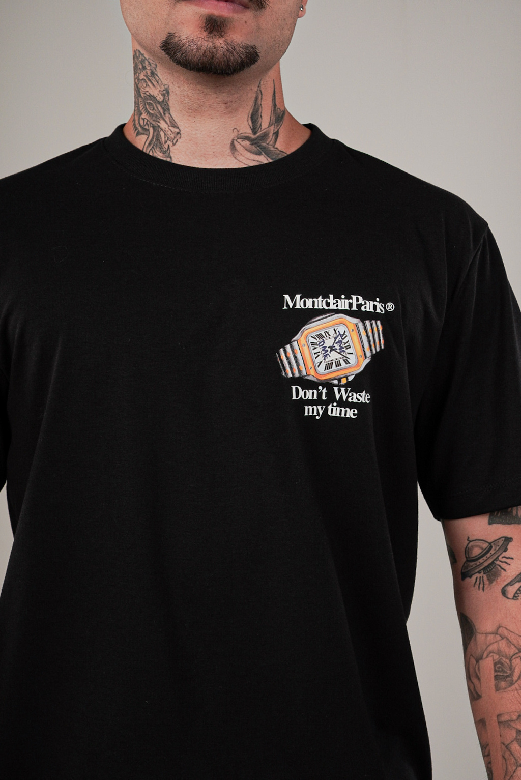 CAMISETA "MY TIME" PRETA — foto 5