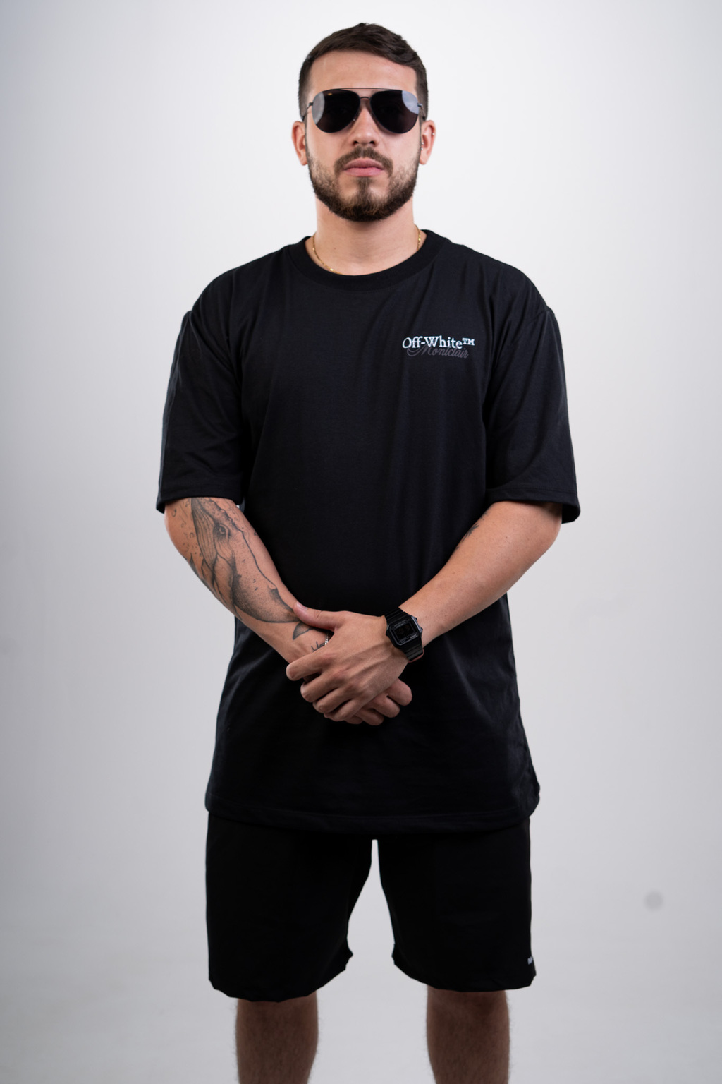 OVERSIZED ''OFF WHITE X MONTCLAIR'' PRETA — foto 3